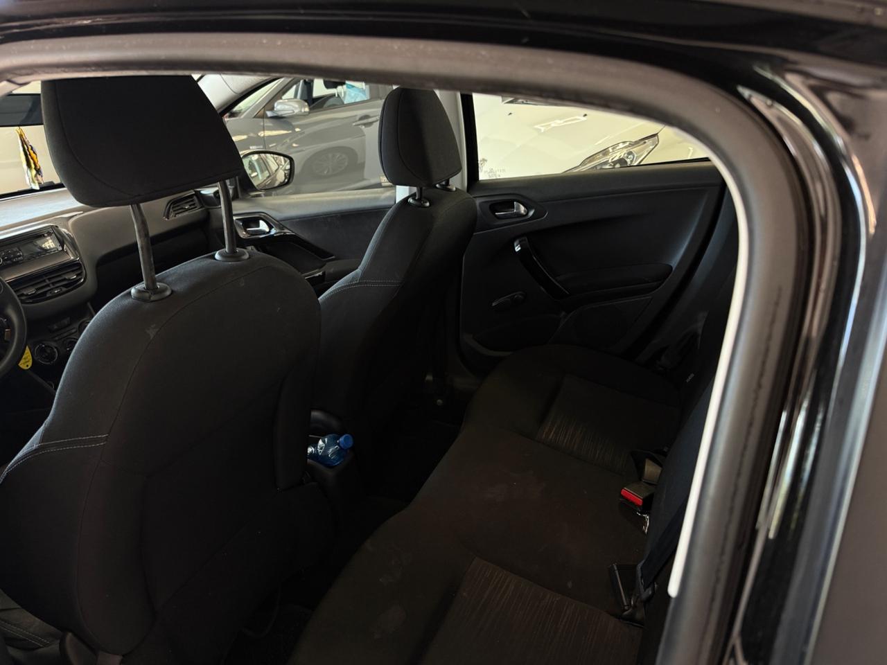 Peugeot 208 PureTech 82 5 porte Allure