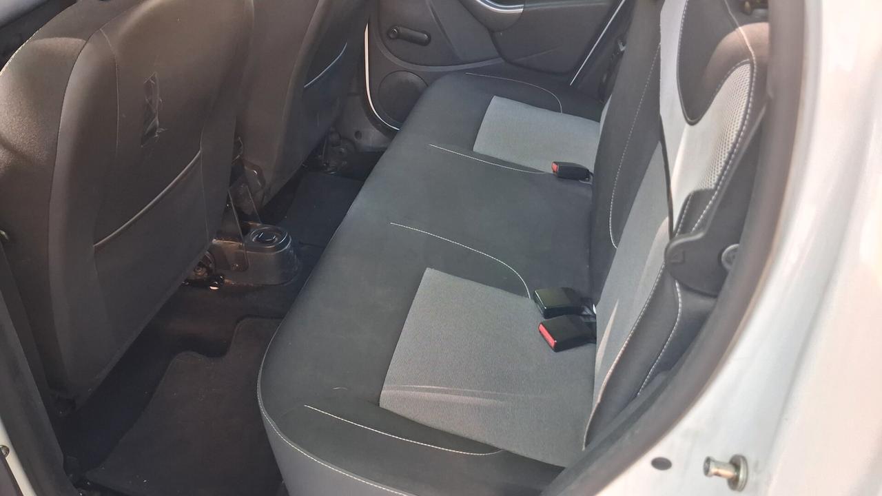 Dacia Duster 1.6 115CV Start&Stop 4x2 GPL Lauréate