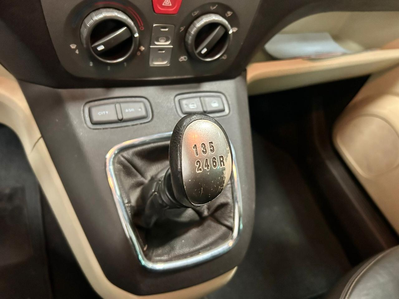 Lancia MUSA 1.4B X NEOPATENTATI 2006