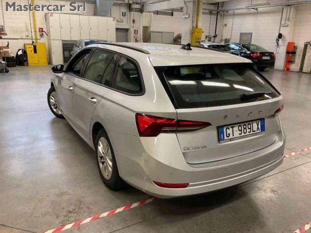 SKODA Octavia Octavia Wagon 2.0 tdi Executive DSG 85KW - GT989LX