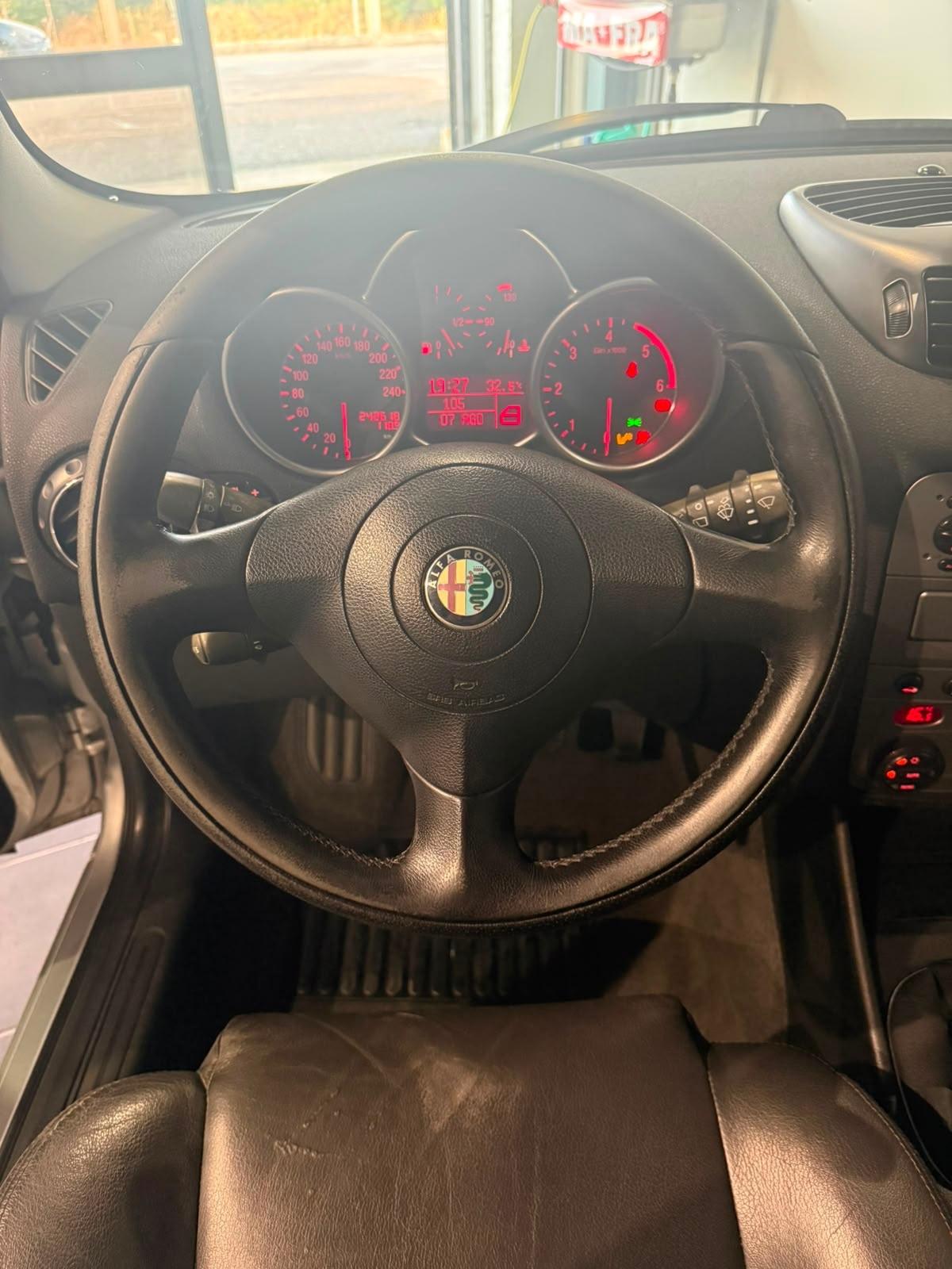 Alfa Romeo 147 1.9 JTD (116CV) NEOPATENTATI