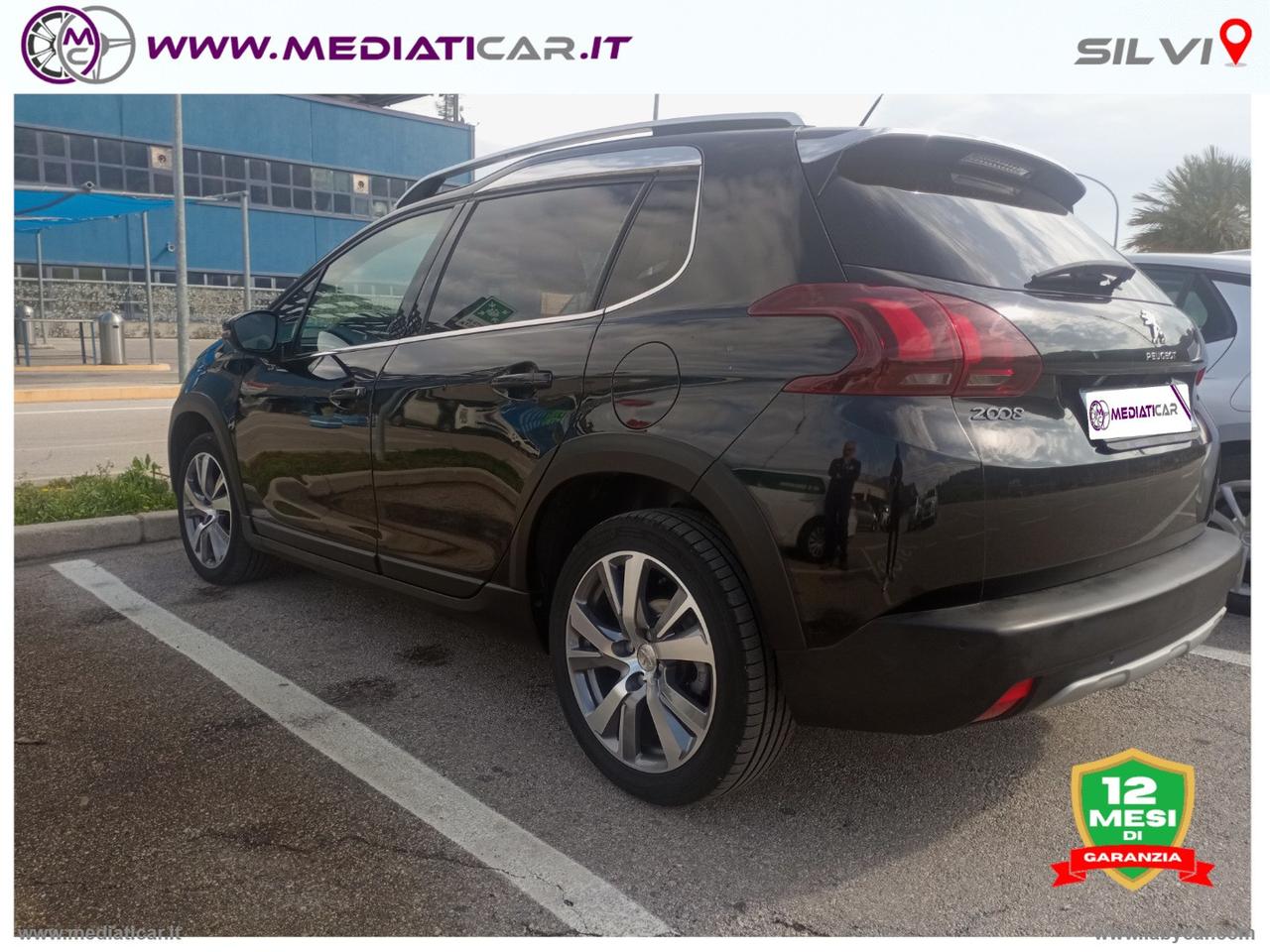 PEUGEOT 2008 BlueHDi 100 Black Matt