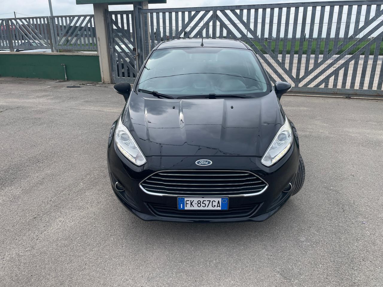 Ford Fiesta 1.4 5p. Bz.- GPL 95cv Titanium-NAVIGATORE