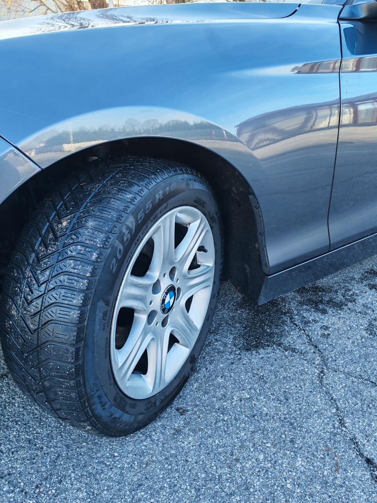 Bmw 116 116d 5p. Urban