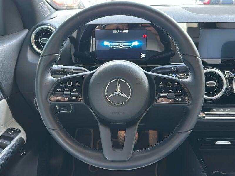 Mercedes-Benz GLA GLA 180 d Automatic Sport