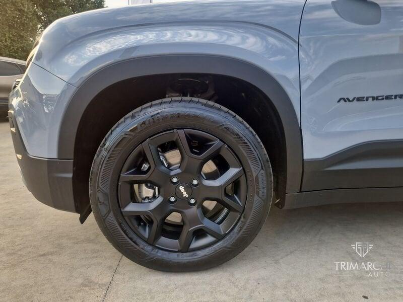 Jeep Avenger e-Hybrid 1.2 MHEV e-Hybrid Turbo Black Edition