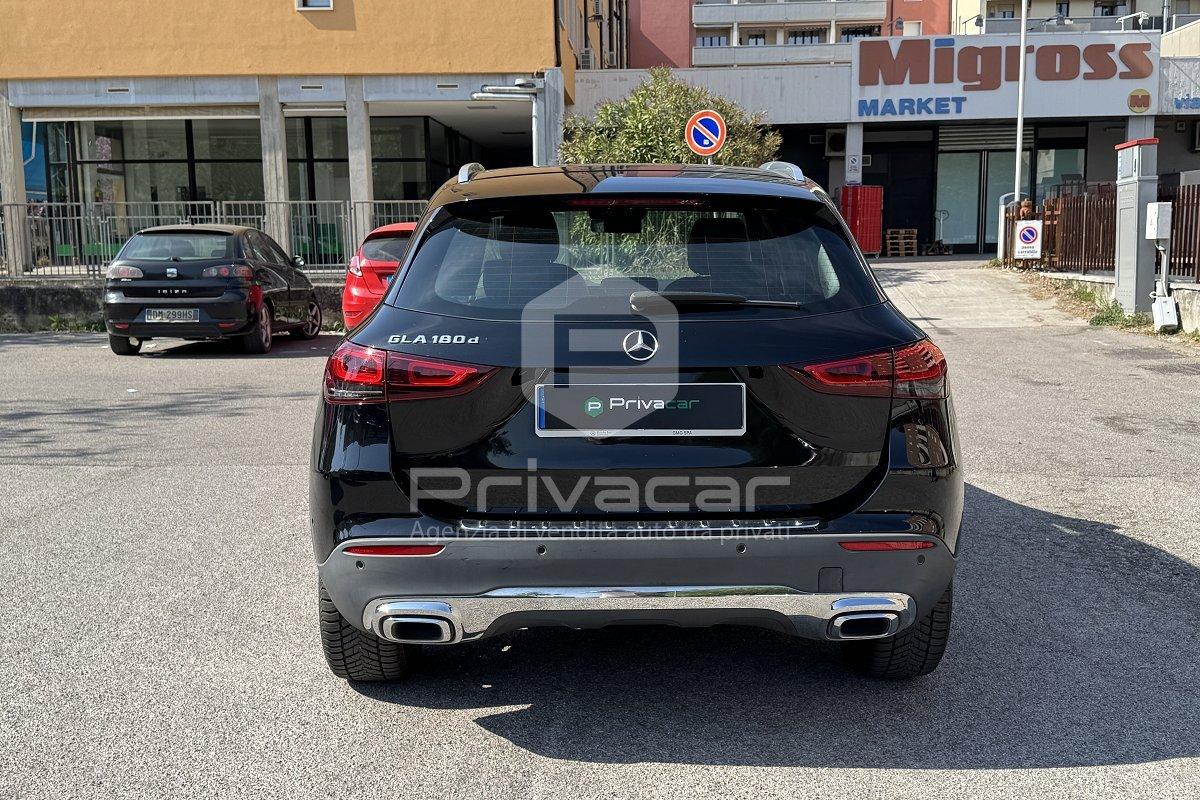 MERCEDES GLA 180 d Automatic Sport Plus