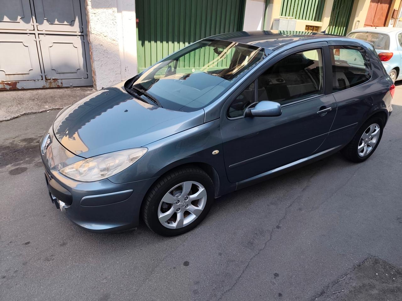 Peugeot 307 1.6 16V Perfetta