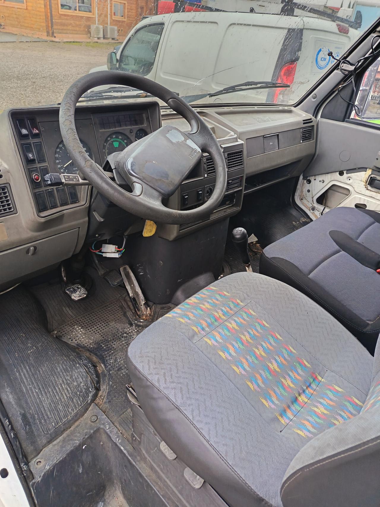 Iveco 35 10 2.5cc diesel