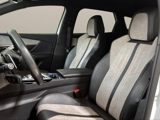 PEUGEOT 3008 Hybrid4 300 e-EAT8 GT