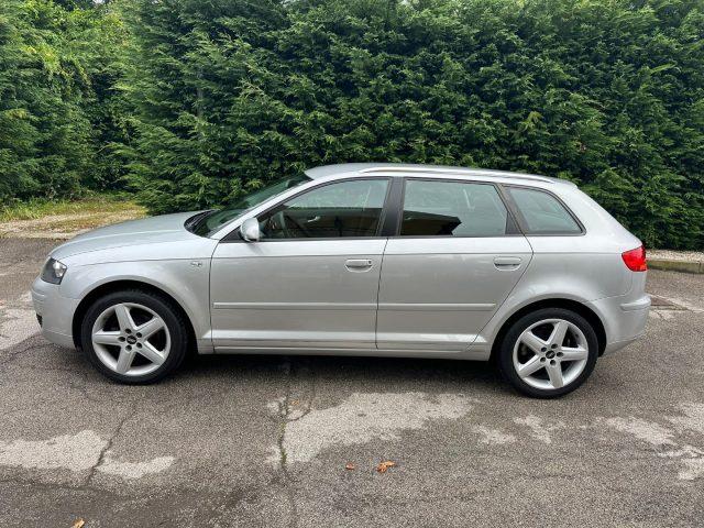 AUDI A3 SPB 1.6 16V FSI Attraction