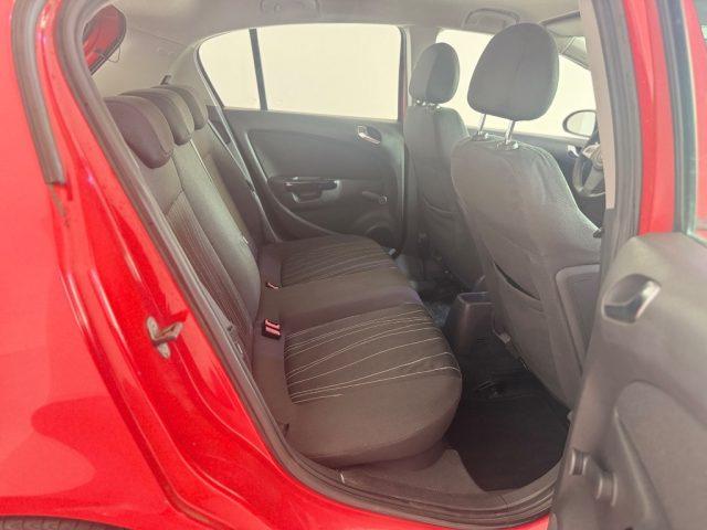 OPEL Corsa 1.2 5 porte Cosmo.