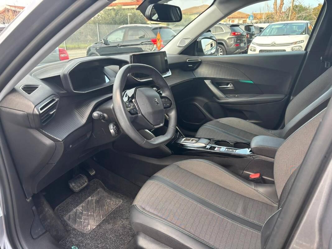 Peugeot e-2008 E- Allure Pack 100kW