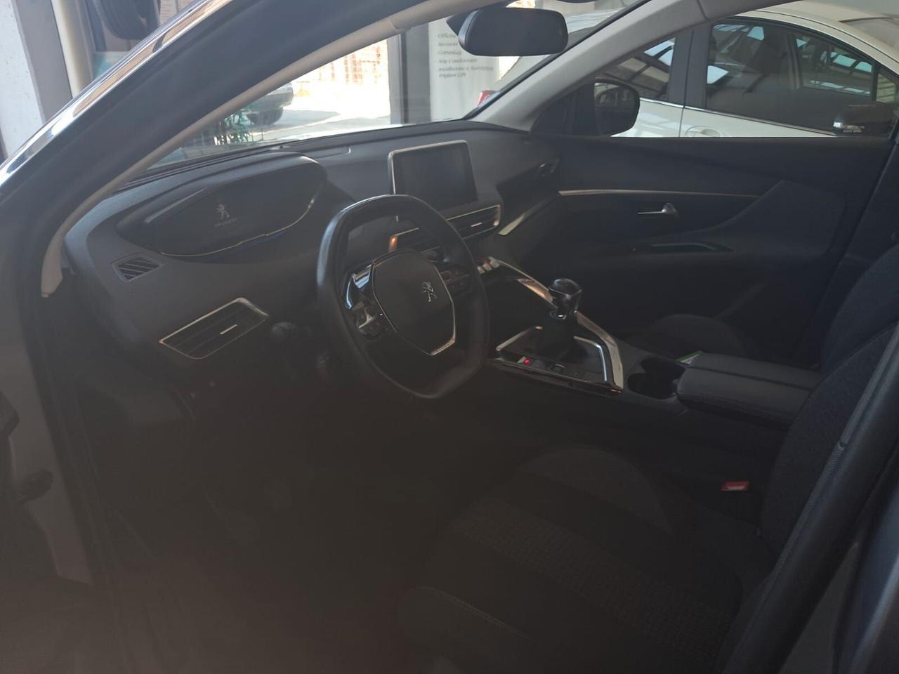 Peugeot 3008 BlueHDi 130 S&S Allure