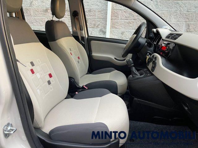 FIAT Panda 1.2 69CV LOUNGE UNIPROPRIETARIO ADATTA NEOPATENT.