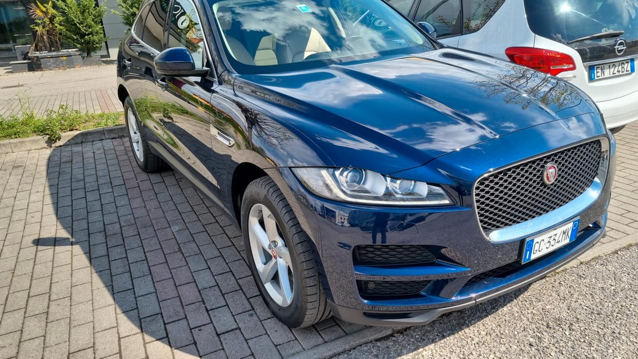 Jaguar F-Pace 2.0 D 180 CV AWD aut. Prestige