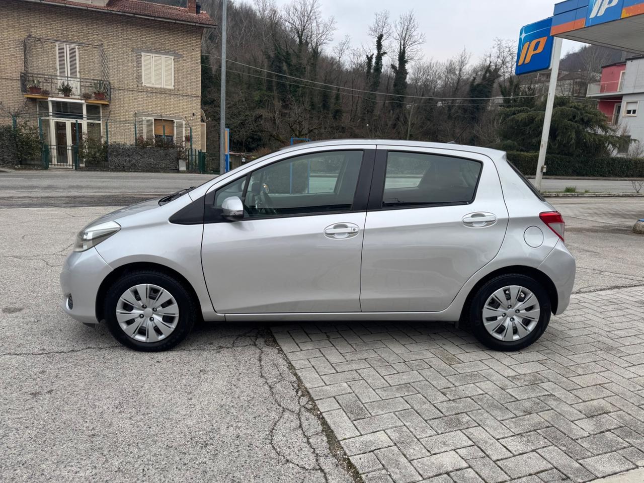 Toyota Yaris 1.0 5 porte Lounge