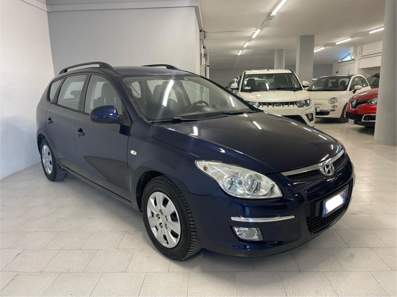 Hyundai i30 CW 1.6 16V 126CV Active Perfetta !