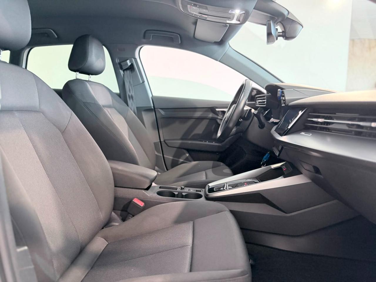 Audi A3 30TDI SPORTBACK 116CV AUTOMATICA