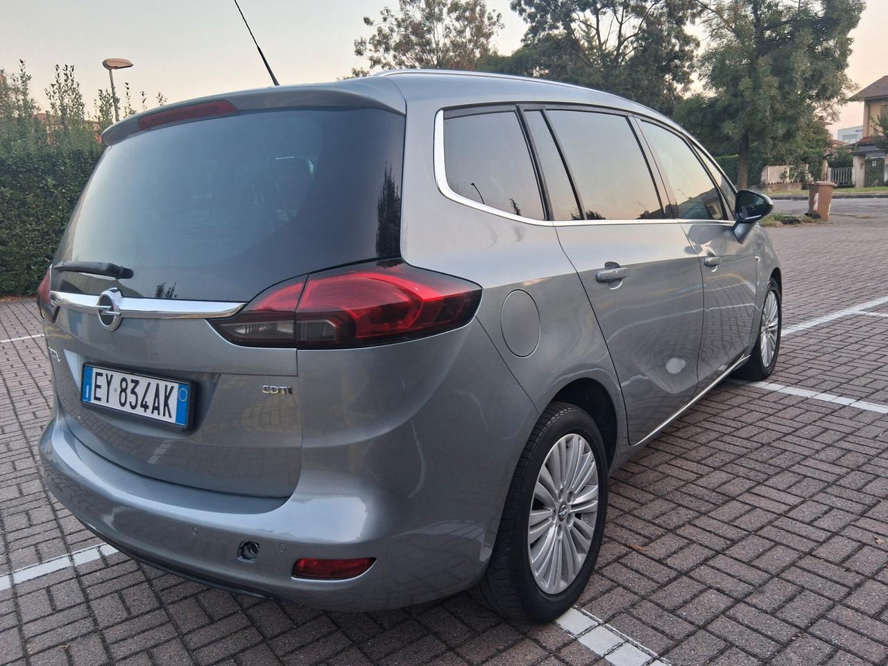 Opel Zafira Tourer 1.6 CDTi 120CV Start&Stop Cosmo .CELL 320 147 1147 WUATSAPP