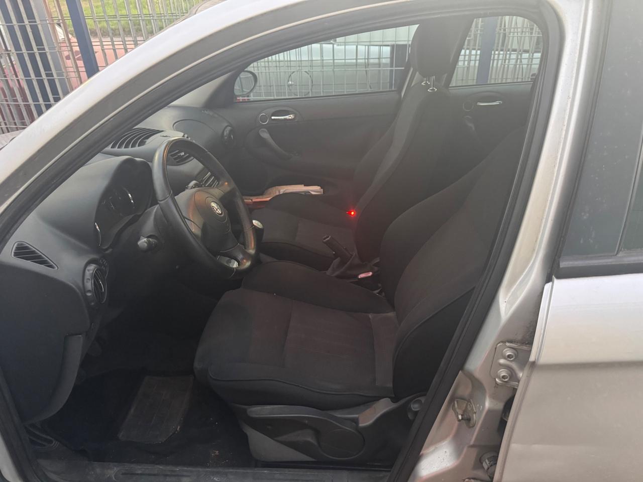 Alfa Romeo 147 1.6 16V TS (105) 5 porte Distinctive *IMPIANTO GPL*