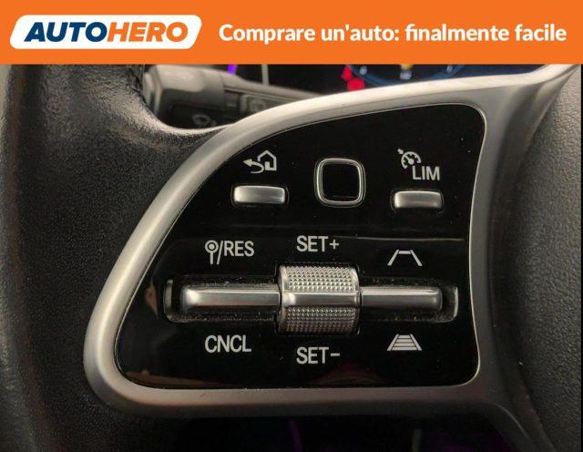 MERCEDES-BENZ GLB 200 d Automatic Sport