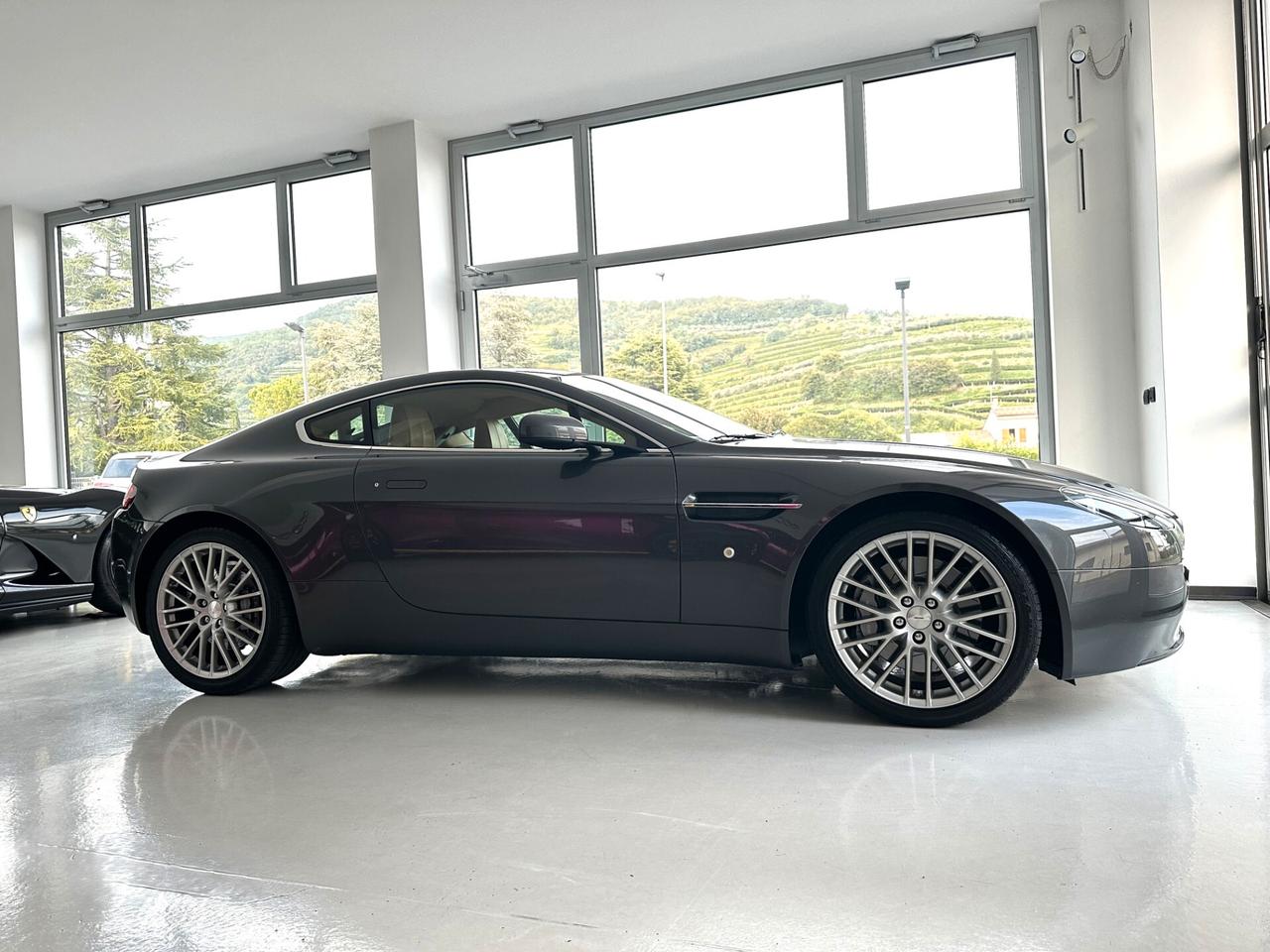 Aston Martin V8 Vantage Coupé Sportshift