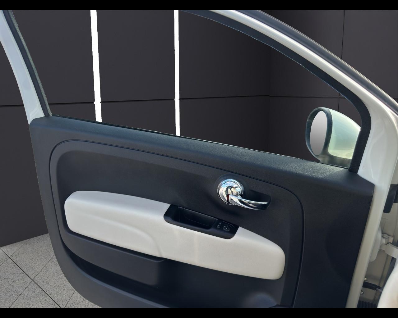 FIAT 500 (2015-2024) - 500 C 1.0 Hybrid Dolcevita