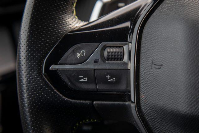 PEUGEOT 208 PureTech 100 S&S EAT8 5 porte GT Line