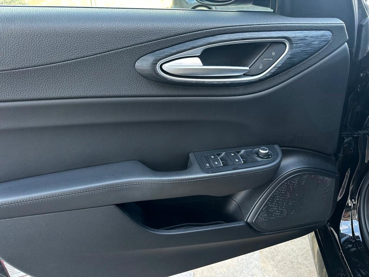 Alfa Romeo Giulia 2.2 Turbodiesel 160 CV AT8 Super Pack Performance