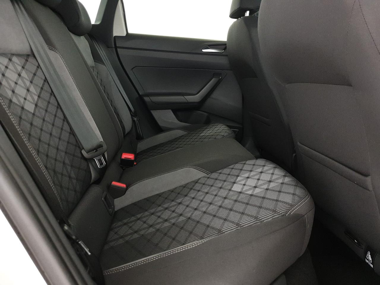 Volkswagen Taigo 1.0 tsi r-line 110cv dsg