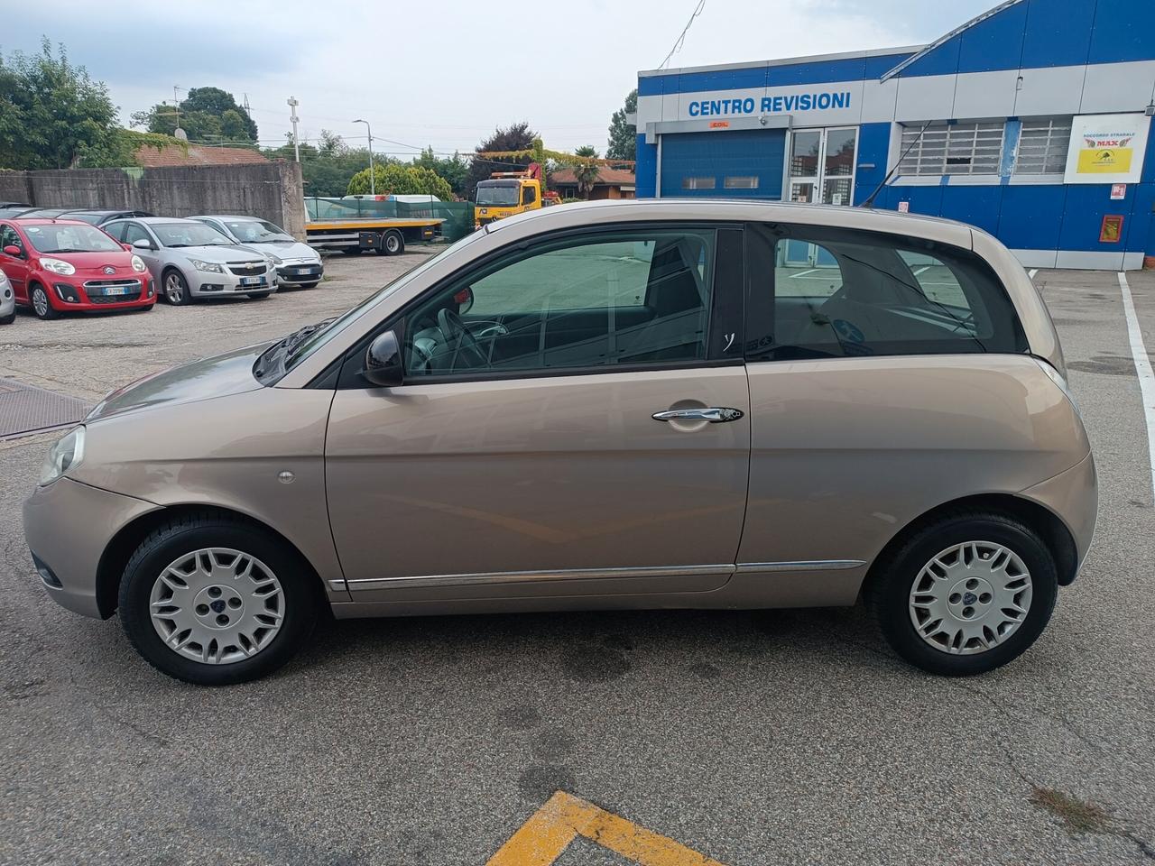 Lancia Ypsilon 1.2 69 CV Platinum