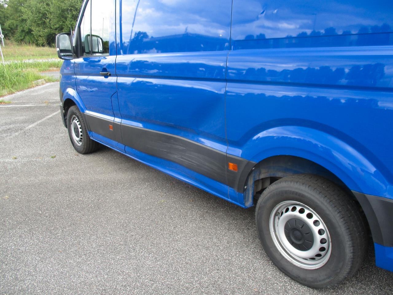 Volkswagen CRAFTER 20 TDI 140 CV PASSO MEDIO TETTO ALTO