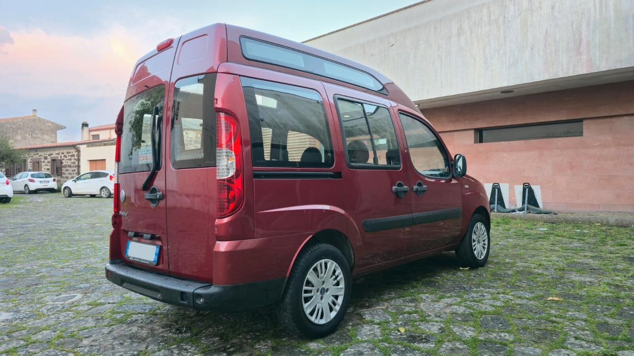 FIAT DOBLO' CON PEDANA DISABILI