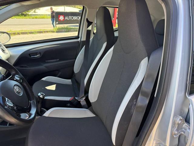 TOYOTA Aygo 1.0 VVT-i 69 CV 5 porte x-business