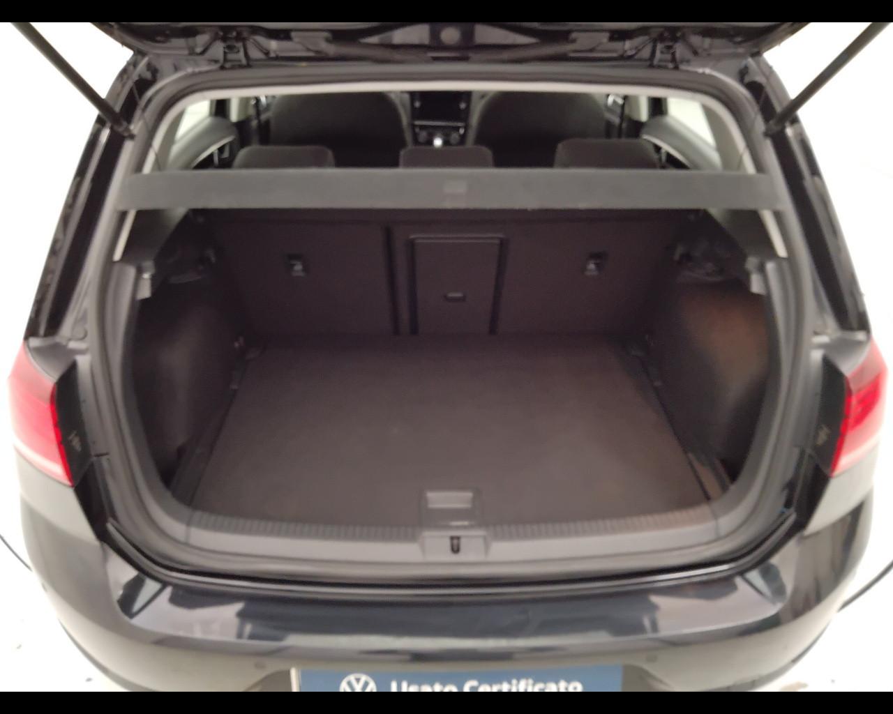 VOLKSWAGEN Golf VII 2017 5p - Golf 5p 1.5 tsi Executive 130cv dsg