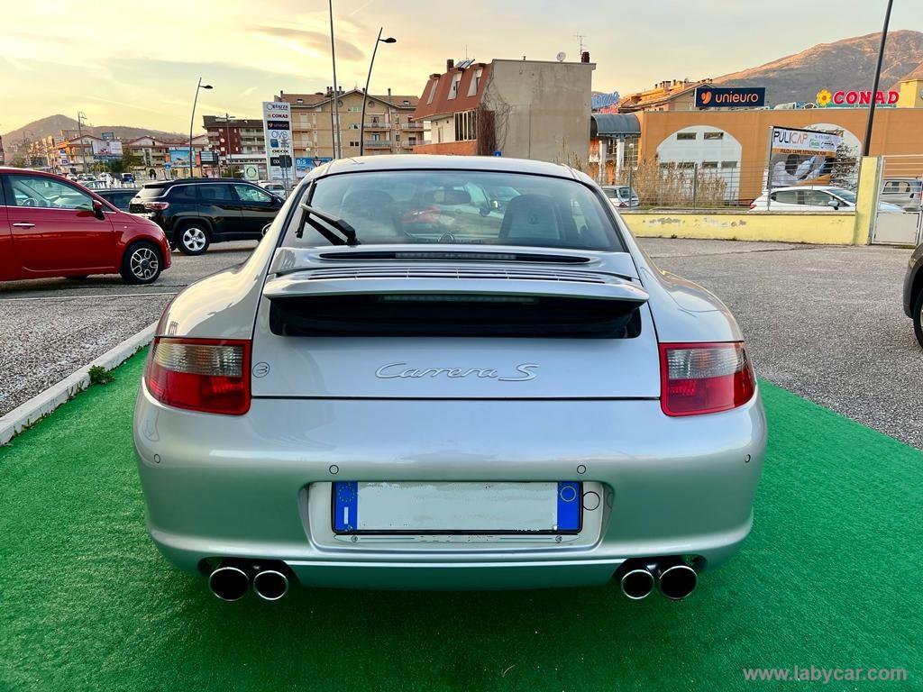 PORSCHE 911 Carrera S Coupé - 2005