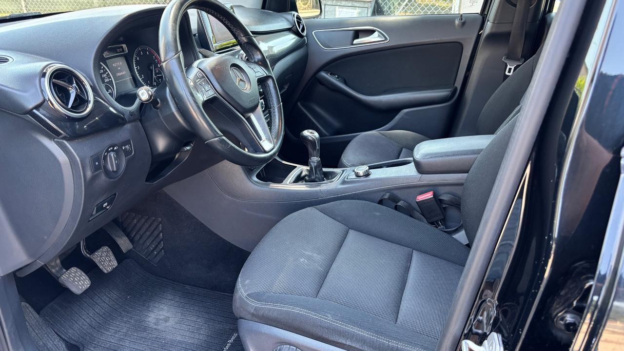Mercedes-benz B 200 NGD Executive