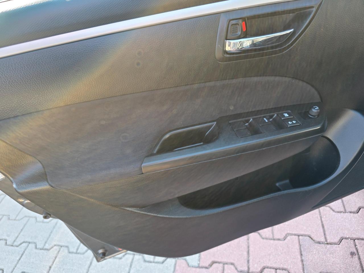 Suzuki Swift 1.2B 4x4 perfetta e garantita 12 mesi