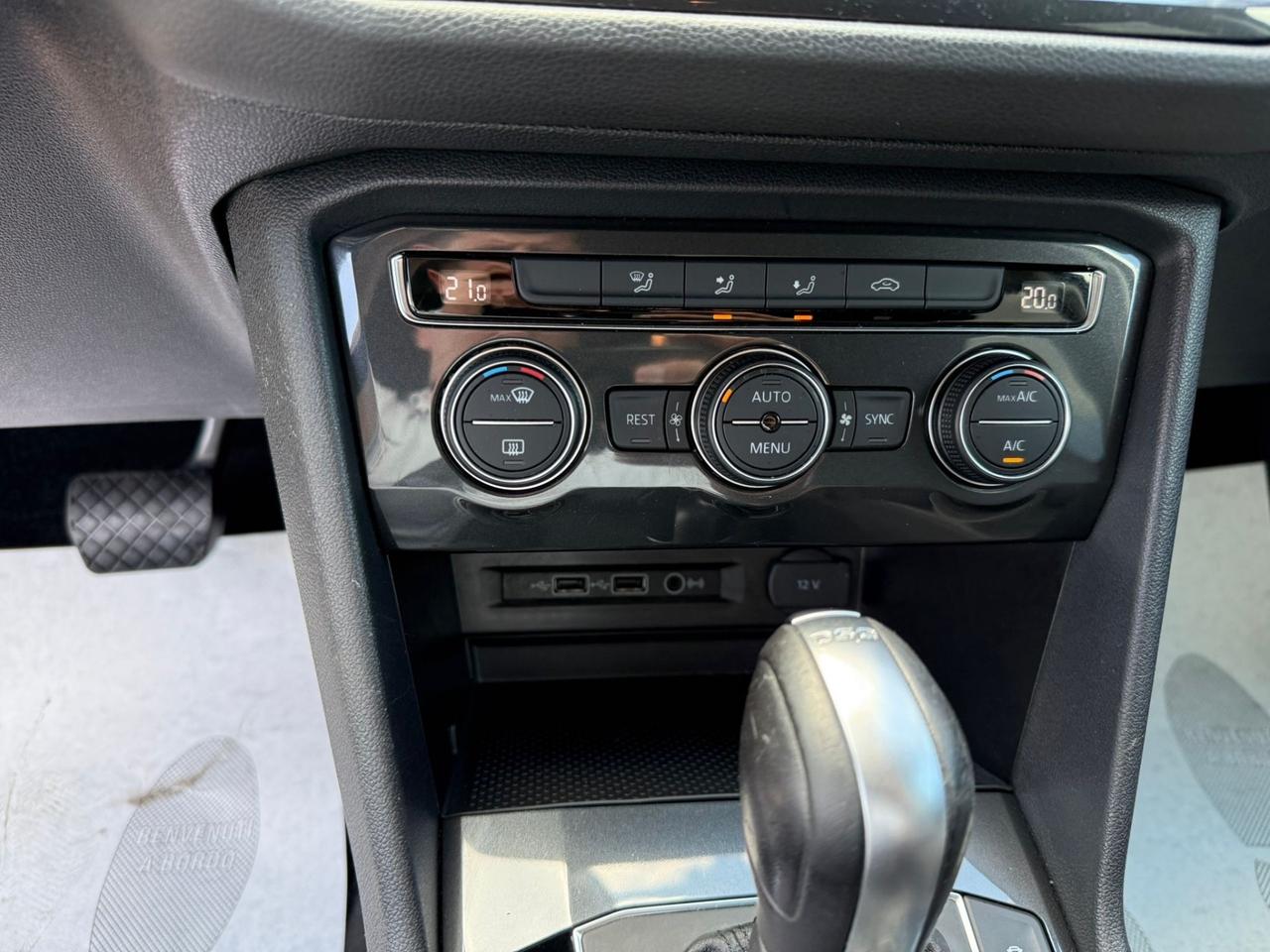 Volkswagen Tiguan 2.0TDI 150CV DSG R-LINE*UNICO PROP