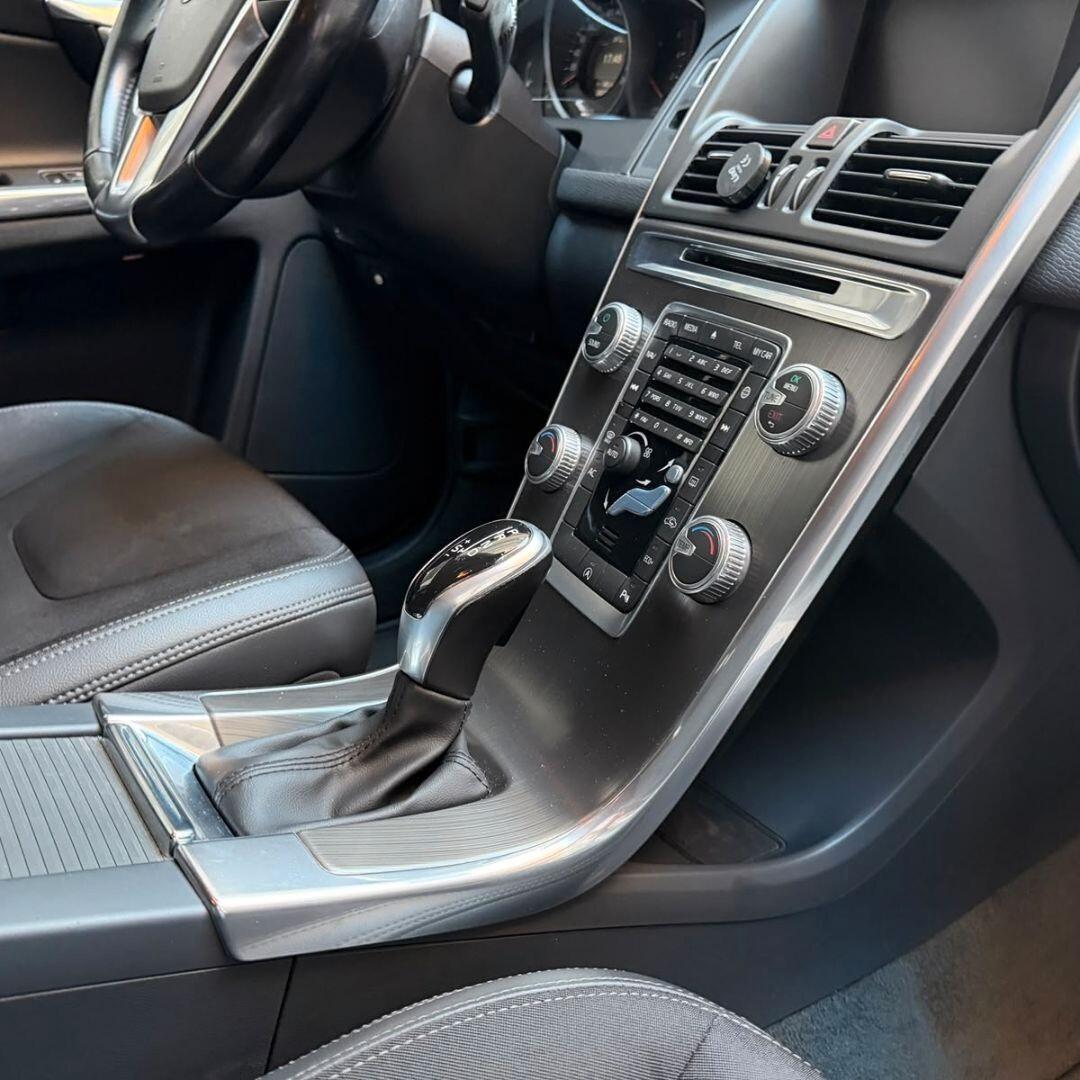 Volvo XC60 - 181CV