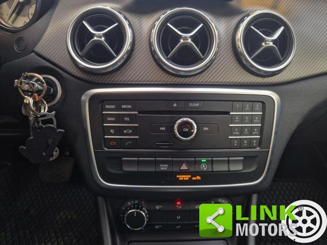 MERCEDES-BENZ GLA 200 d Automatic Business