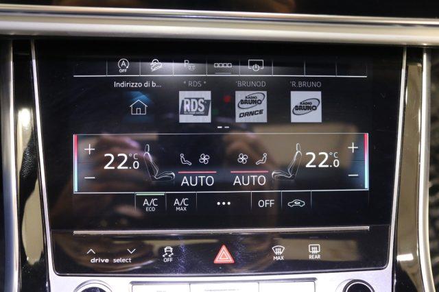 AUDI Q8 55 TFSI quattro tiptronic Sport PLUS S-LINE