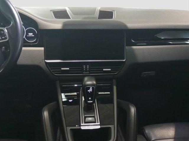 PORSCHE Cayenne Cayenne
