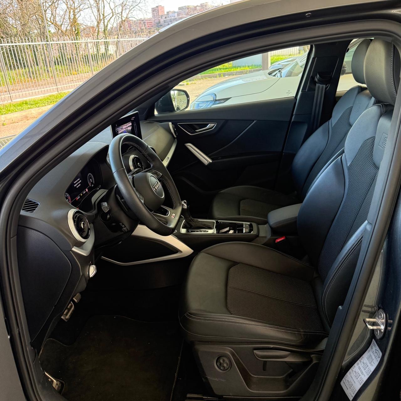 Audi Q2 35 TDI S tronic line Edition
