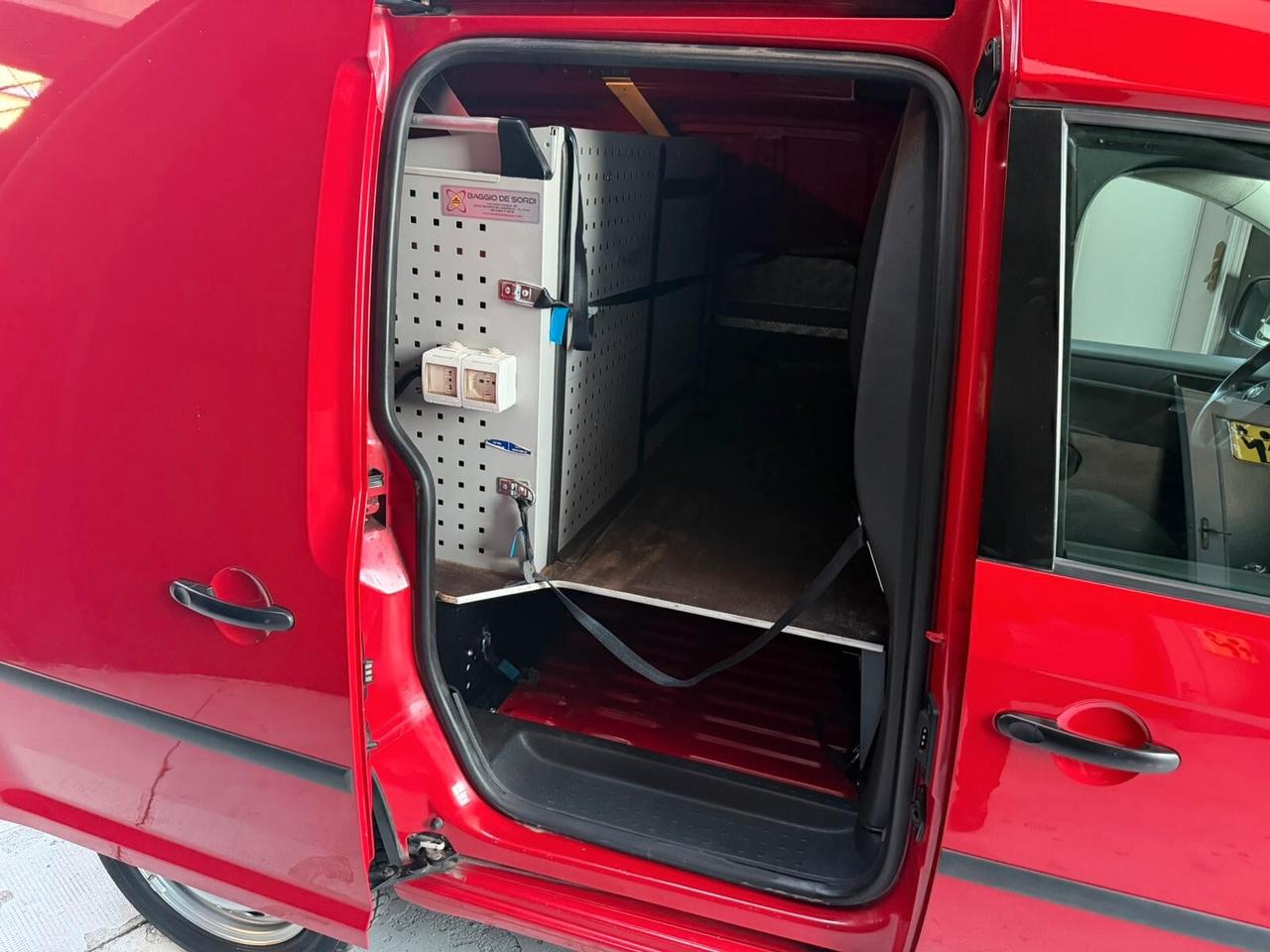 Volkswagen Caddy 2.0 TDI 122 CV 4MOTION IVA ESPOSTA!