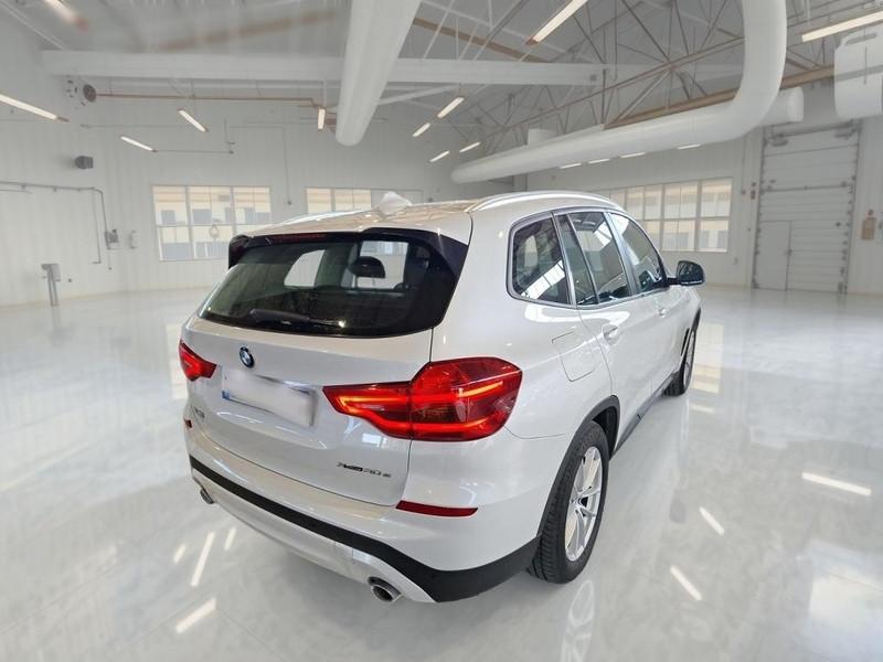 BMW X3 xDrive 30e Business Advantage Autom.