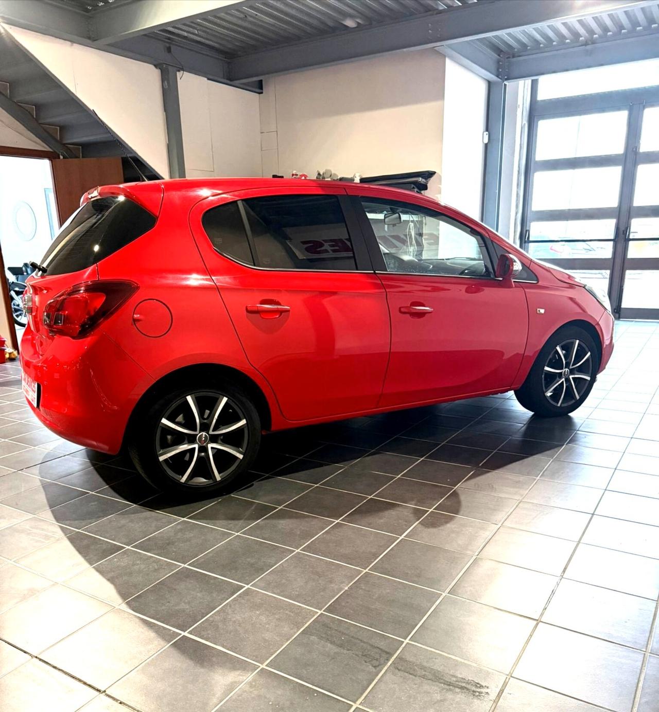 Opel Corsa-NEOPATENTATI-GARANZIA