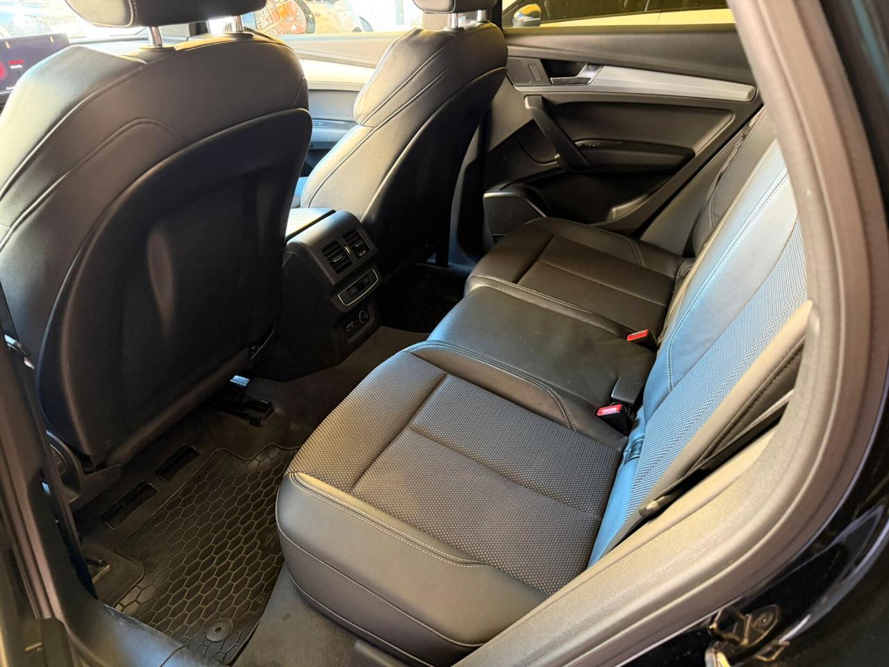 Audi Q5 2.0cc diesel 12 mesi garanzia-2021