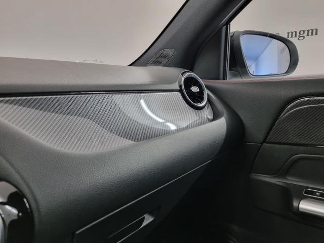 MERCEDES-BENZ GLA 200 d Automatic 4Matic Premium